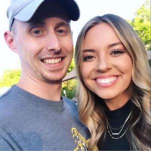 Meet your Posher, Casey